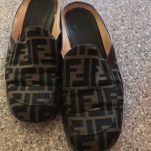Fendi slip on